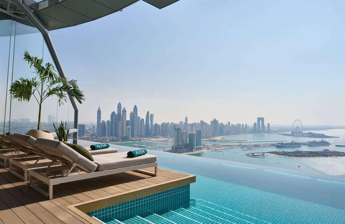 Balance at New Heights: How Micro Lagree at AURA Skypool Redefines Strength and Stillness